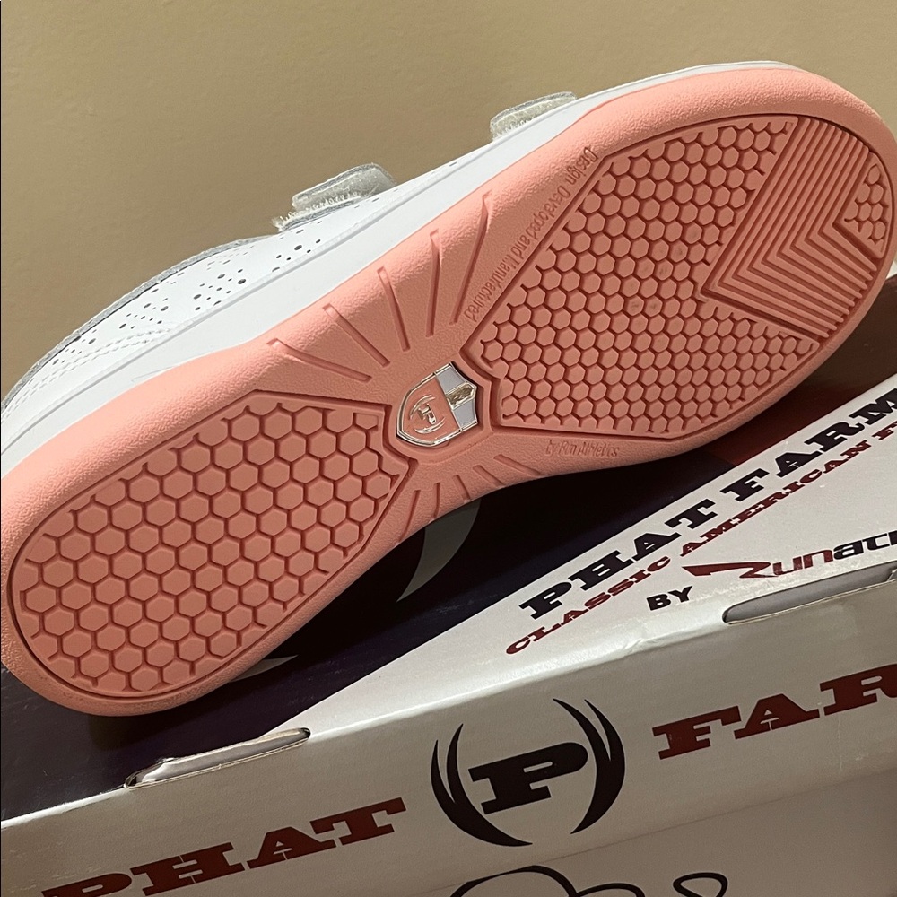 ✨ Vintage Phat Farm Kids Sneakers – Size 2 (Brand New!) ✨ - Picture 3 of 4